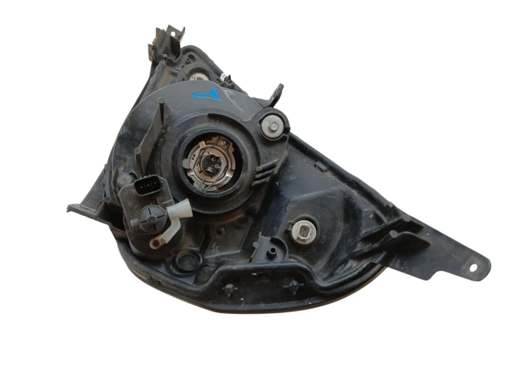 LAMPA PRAWY PRZÓD HONDA JAZZ II (2002-2004) 1.4 83KM