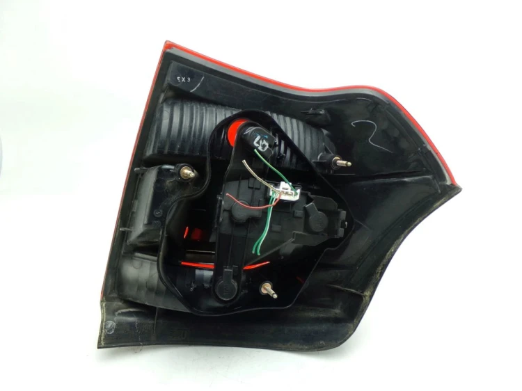 LAMPA PRAWY TYŁ TOYOTA COROLLA E12