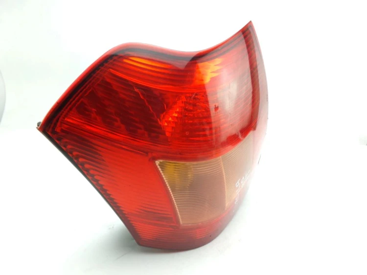 LAMPA PRAWY TYŁ TOYOTA COROLLA E12