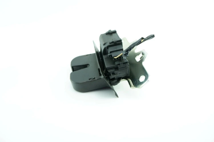 ZAMEK KLAPY BAGAŻNIKA OPEL INSIGNIA (2008-2017) 495072894
