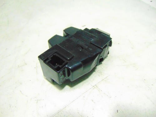 ZAMEK KLAPY BAGAŻNIKA PEUGEOT 308 T7 (2007-2013) 1.6 HDI 9660403880