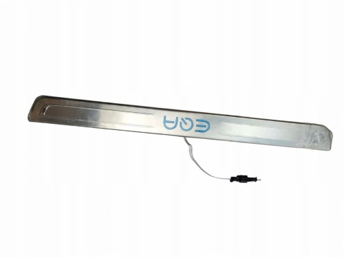 NAKŁADKI PROGOWE WEWNĘTRZNE KOMPLET MERCEDES EQA H243 LIFT (2024-) 250+ 190