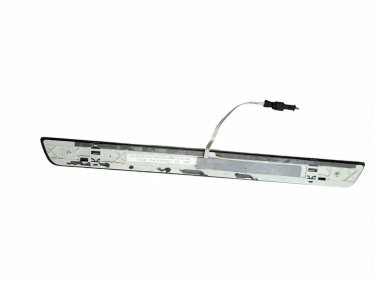 NAKŁADKI PROGOWE WEWNĘTRZNE KOMPLET MERCEDES EQA H243 LIFT (2024-) 250+ 190