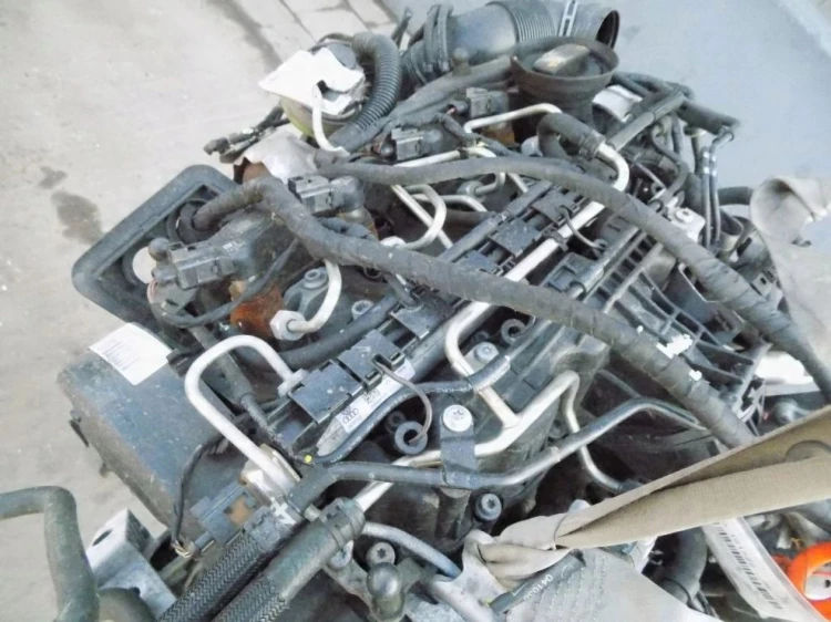 SILNIK KOMPLETNY SKODA OCTAVIA II LIFT (2008-2013) 1.6 TDI CAY