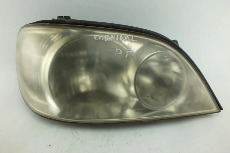 LAMPA PRAWY PRZÓD KIA CARNIVAL 2.9CRDI