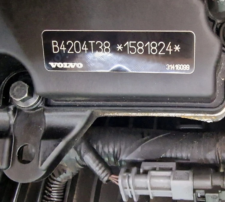 SILNIK KOMPLETNY VOLVO V40 II (2012-2016) 2.0 T2 122KM B4204T38