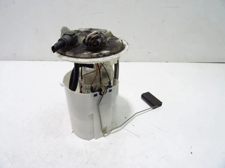 POMPA PALIWA W BAK RENAULT MEGANE III (2008-2013) 172020029R