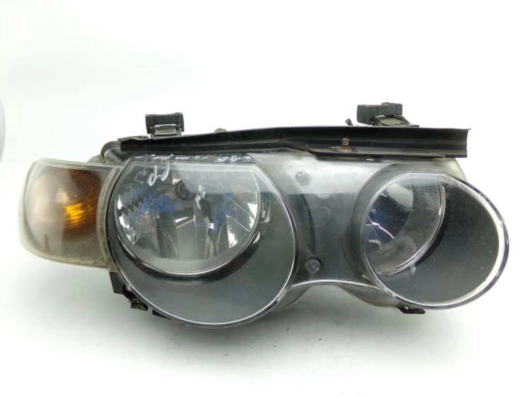 LAMPA PRAWY PRZÓD BMW E46