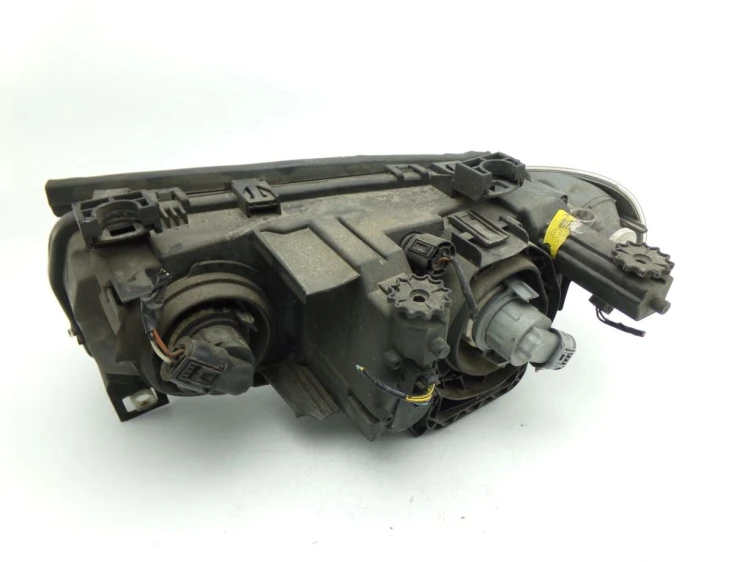 LAMPA PRAWY PRZÓD BMW E46