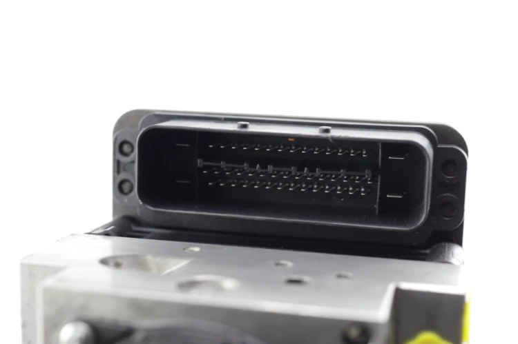 POMPA ABS BMW E60 LIFT(2007-2010) 2.0 D N47D20C 177KM 6783360-02