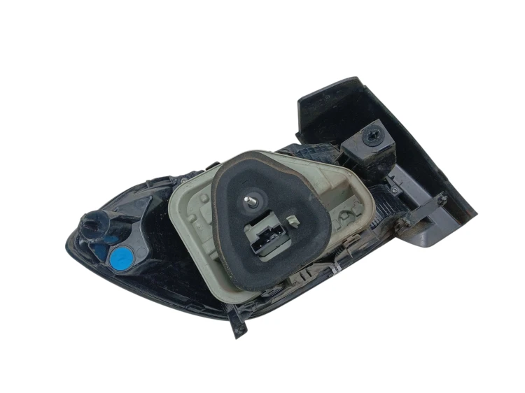 LAMPA PRAWY TYŁ PEUGEOT e-208 II (2019-2024) 136KM 100kW 9823216580