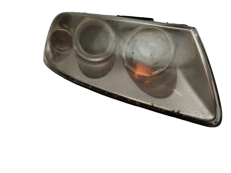 LAMPA PRAWY PRZÓD VOLKSWAGEN TOUAREG I 7L (2002-2006) 2.5 TDI 174KM PRZEDMU