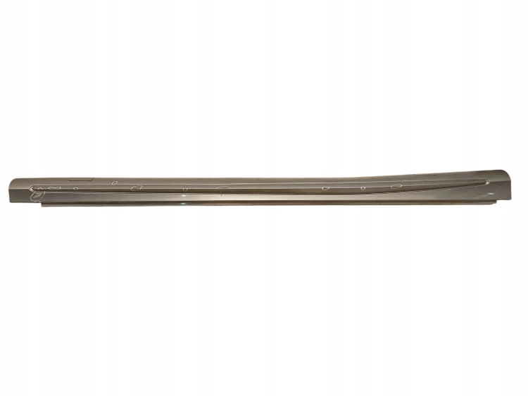 LISTWA PROGOWA PRAWA MERCEDES A W176 AMG LAK: 787 A1766980154