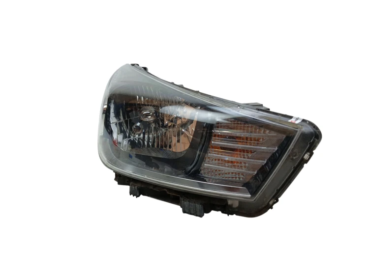 LAMPA PRAWY PRZÓD KIA RIO IV (2017-2020) 1.2 16V 84KM 92102-H8