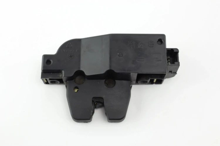 ZAMEK KLAPY BAGAŻNIKA CITROEN C3 I (2002-2005) 1.4 8V 9646091580