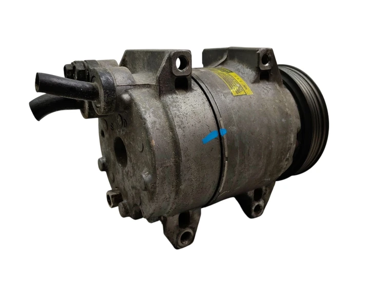 SPRĘŻARKA KLIMATYZACJI VOLVO XC70 I LIFT (2004–2007) 2.5T 209KM 30665339