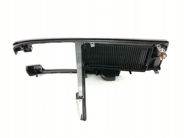 PANEL SCHOWKA ŻALUZJA VOLVO C30 (2006-2010) 1.6 16V 100KM