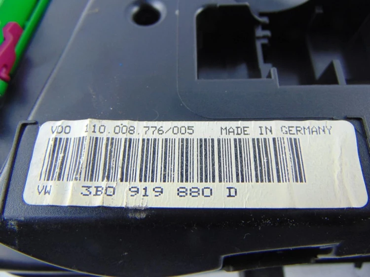 LICZNIK VOLKSWAGEN PASSAT B5 1.9TDI 3B0919880D