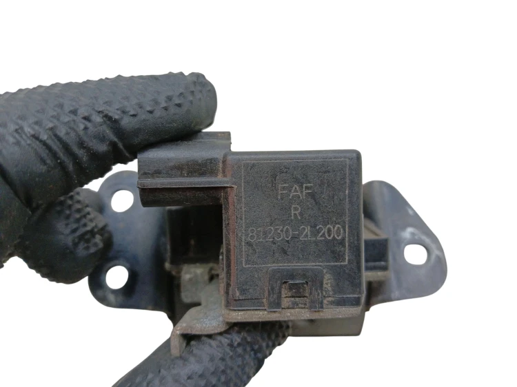 ZAMEK KLAPY BAGAŻNIKA HYUNDAI I30 I (2007-2010) 1.6 CRDI 90KM 81230-2L200