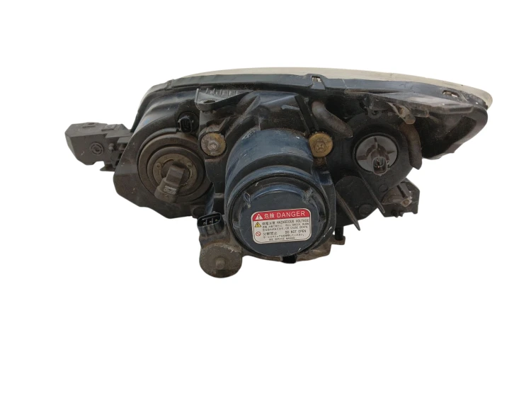 LAMPA PRAWY PRZÓD MAZDA 3 I BK (2003-2006) 2.0 16V 150KM