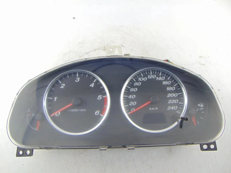LICZNIK MAZDA 6 I (2002-2008) GJ6W C
