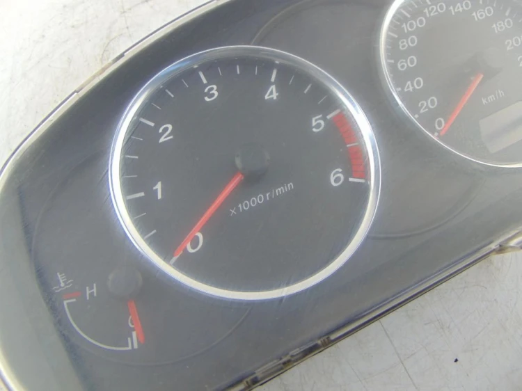 LICZNIK MAZDA 6 I (2002-2008) GJ6W C