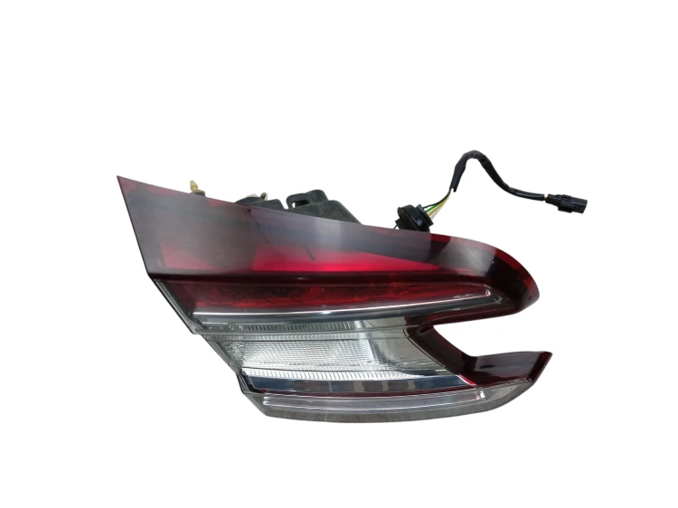 LAMPA LEWY TYŁ W KLAPE RENAULT MEGANE III (2008-2011) 1.5 DCI 110KM 2655500