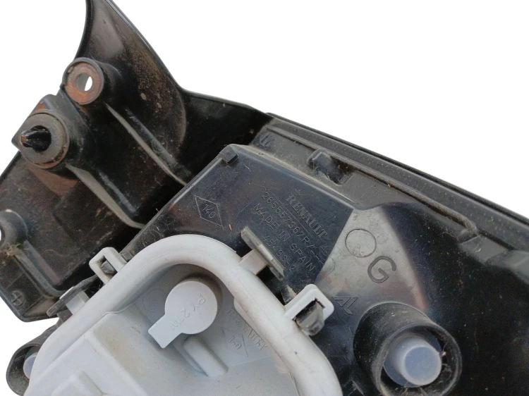 LAMPA LEWY TYŁ RENAULT CAPTUR I (2013-2017) 1.5 DCI 90KM 265557367R
