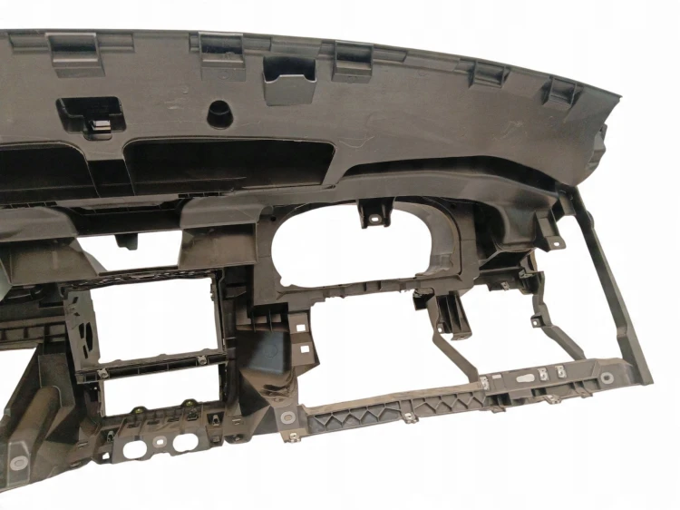 DESKA ROZDZIELCZA VOLKSWAGEN GOLF VI (2008-2014) 2.0 TDI 110KM