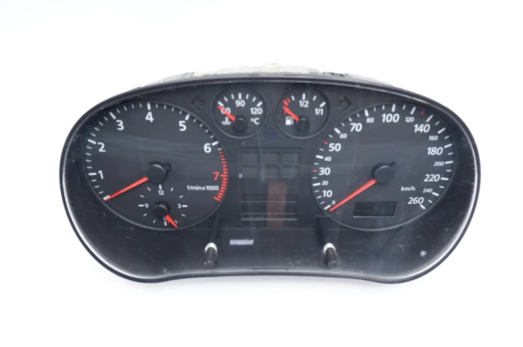 LICZNIK AUDI A3 8L (1996-2000) 1.8 T 150KM 8L0919860