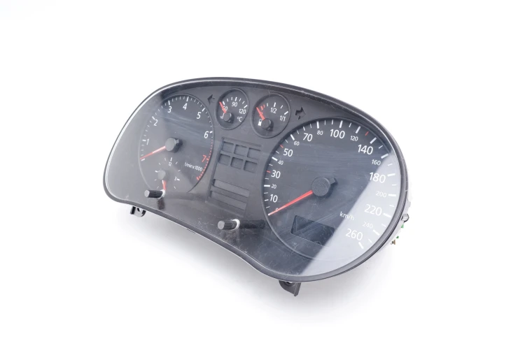LICZNIK AUDI A3 8L (1996-2000) 1.8 T 150KM 8L0919860