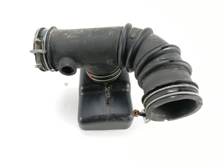 RURA DOLOT POWIETRZA TOYOTA RAV4 I LIFT (1998-2000) 2.0 129KM 17893-74330
