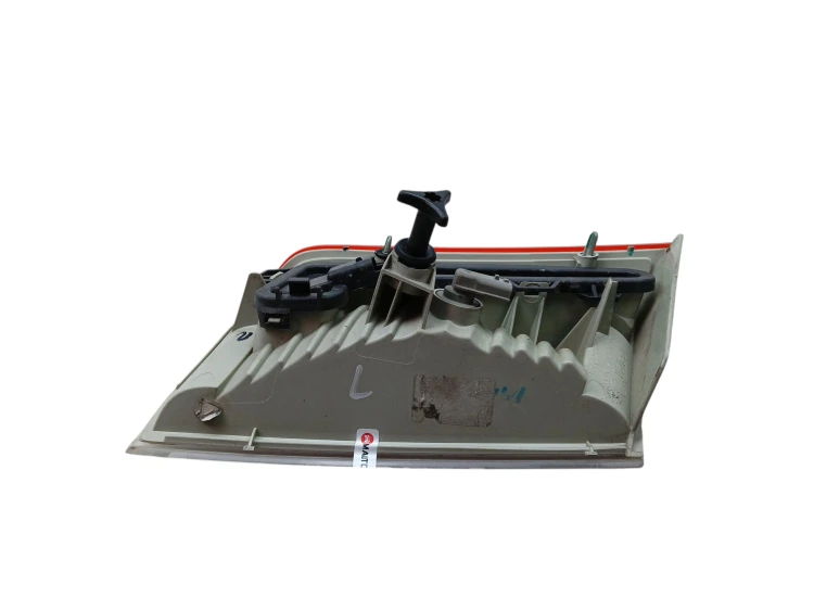 LAMPA LEWY TYŁ W KLAPE RENAULT LAGUNA III (2007-2010) 2.0 DCI 150KM