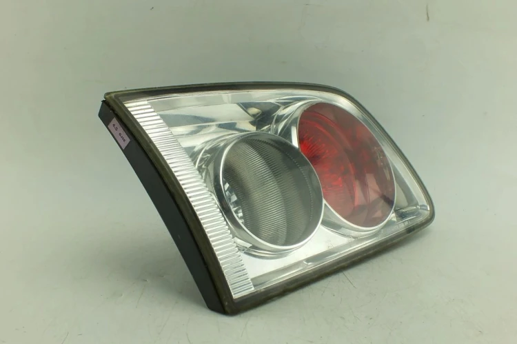 LAMPA LEWY TYŁ W KLAPE MAZDA 6 I (2002-2008) 2.0 D