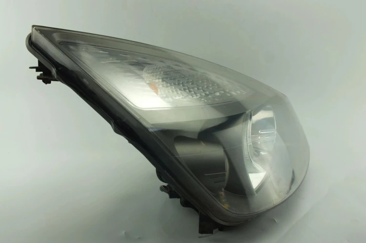 LAMPA PRAWY PRZÓD RENAULT ESPACE IV (2003-2006)