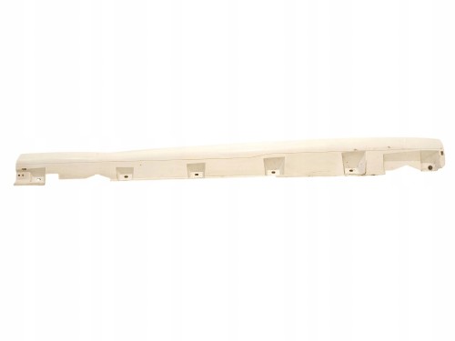 LISTWA PROGOWA PRAWA FORD FOCUS MK3 (2010-2014) KOMBI KOD LAKIERU 5B