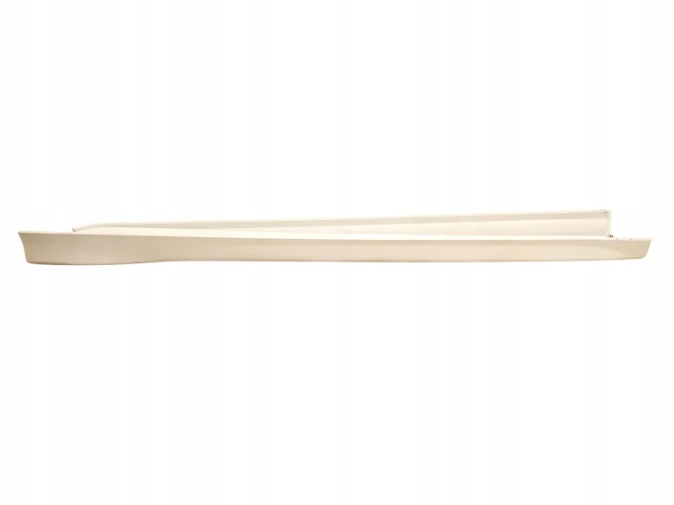 LISTWA PROGOWA PRAWA FORD FOCUS MK3 (2010-2014) KOMBI KOD LAKIERU 5B