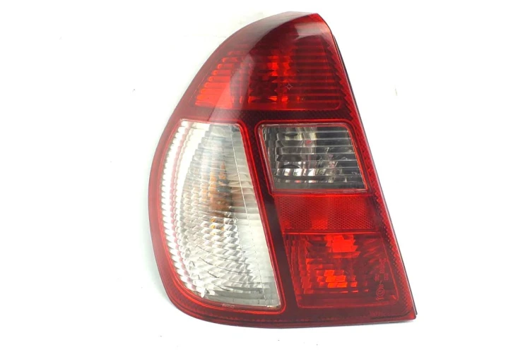 LAMPA LEWY TYŁ RENAULT THALIA (99-08) 1.4 8V