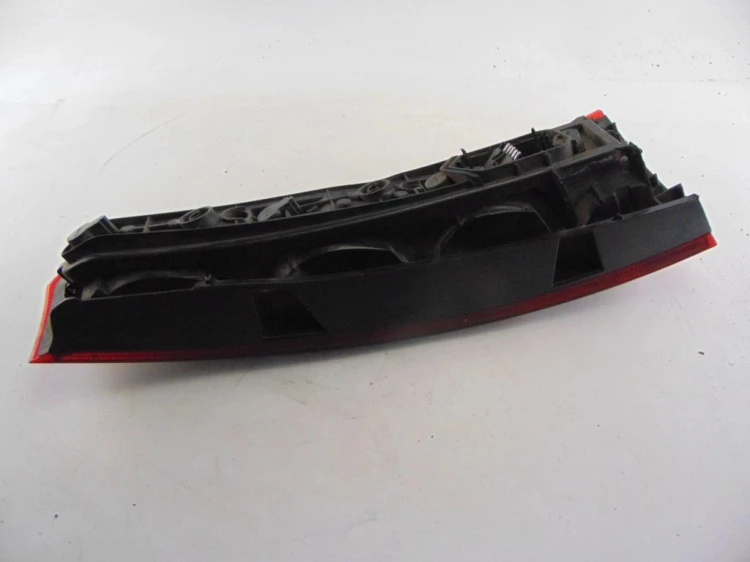 LAMPA LEWY TYŁ OPEL MERIVA (2002-2010)