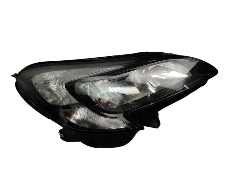 LAMPA PRAWY PRZÓD OPEL CORSA E (2014-2019) 1.4 16V 90KM 13381336