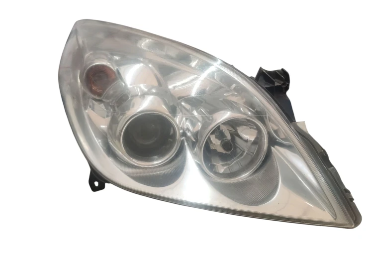 LAMPA PRAWY PRZÓD OPEL VECTRA C LIFT (2005-2008) 1.9 CDTI 120KM 93192378