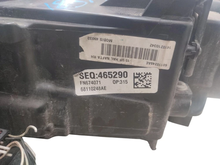 LAMPA PRAWY PRZÓD CHRYSLER 200C (2014-2016) 3.6 V6 295KM 68110248AE