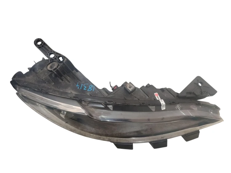 LAMPA PRAWY PRZÓD CHRYSLER 200C (2014-2016) 3.6 V6 295KM 68110248AE