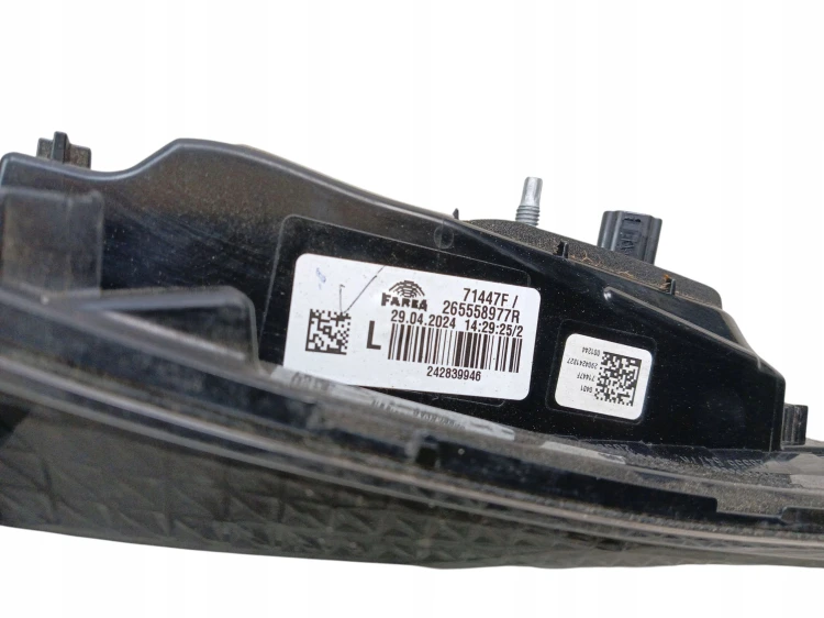 LAMPA LEWY TYŁ W KLAPE RENAULT CLIO V LIFT (2023-) 1.6 E-TECH 143KM 2655589