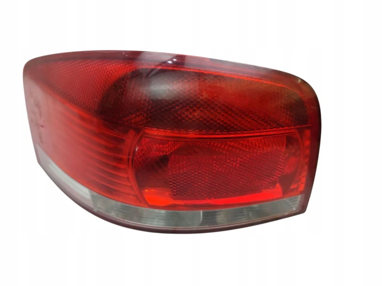 LAMPA LEWY TYŁ AUDI A3 8P (2003-2008) 2.0 TDI 140KM