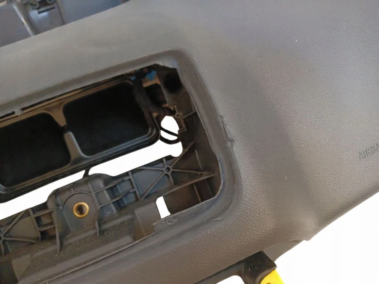 DESKA ROZDZIELCZA OPEL MERIVA B (2010-2013) 1.3 CDTI 95KM