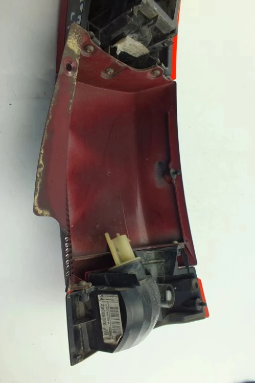 LAMPA LEWY TYŁ OPEL MERIVA (2002-2010) 1.4 16V