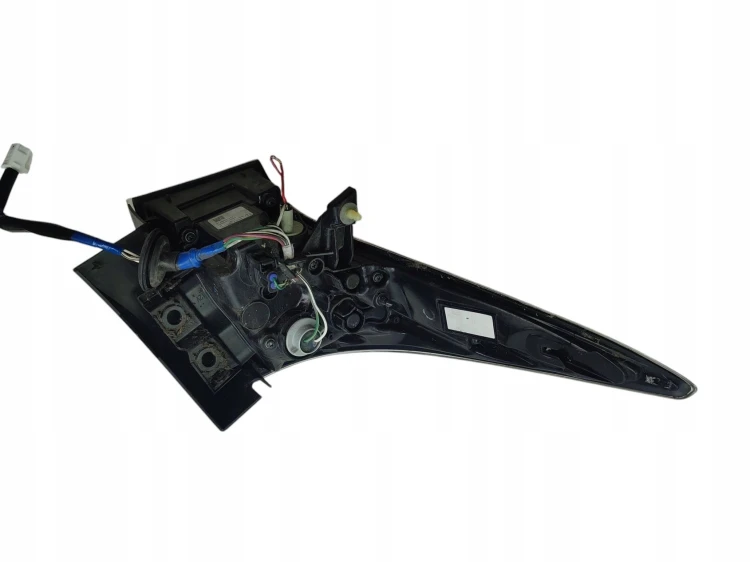LAMPA PRAWY TYŁ TOYOTA PRIUS IV (2016-2019) 1.8 HYBRID 122KM 81550-47282