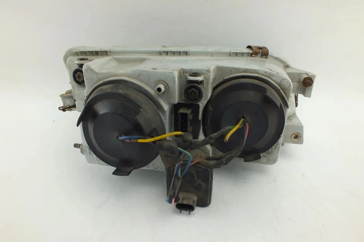 LAMPA LEWY PRZÓD VOLVO S40 1.9D