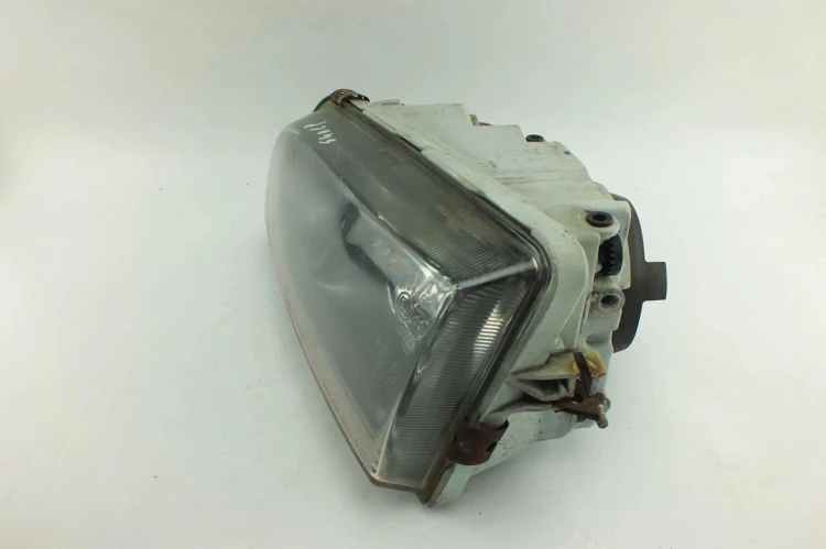 LAMPA LEWY PRZÓD VOLVO S40 1.9D